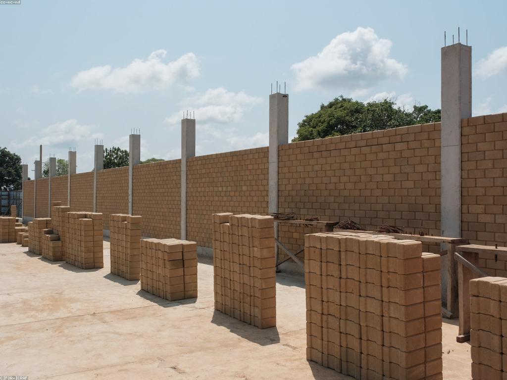 សារៈសំខាន់នៃពត៌មានពាក់ព័ន្ធ